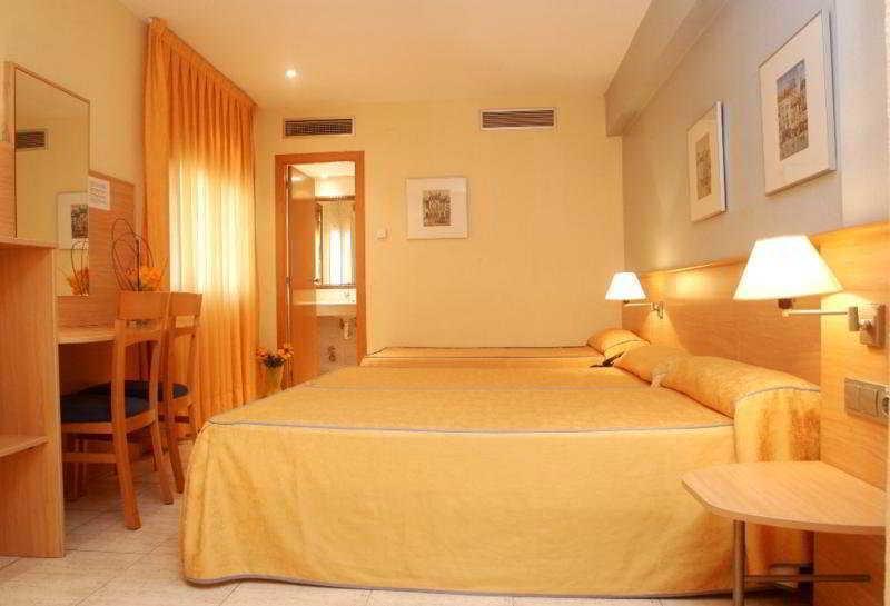 Hotel Marbella Μπένιντορμ Εξωτερικό φωτογραφία
